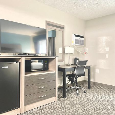 Days Inn & Suites By Wyndham Spokane Extérieur photo
