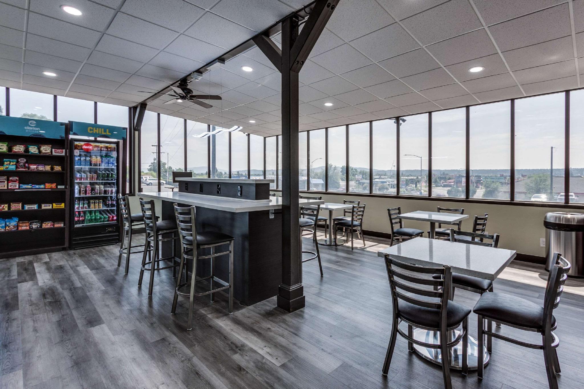Days Inn & Suites By Wyndham Spokane Extérieur photo